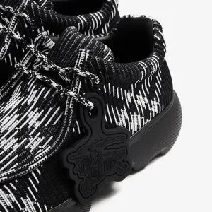 Burberry Creeper Check Woven Lace Up Boots Black Made in Italy, NWT, EU Size 44 Burberry Creeper Check Woven Lace Up Shoes Men main image 4